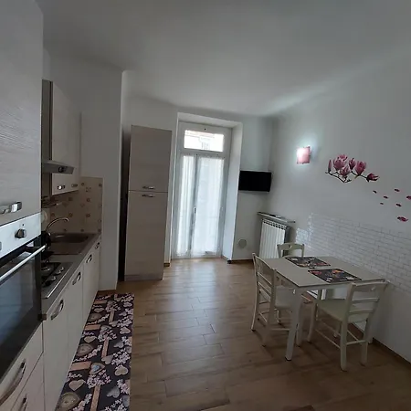 Bilocale La Magnolia Apartamento Savona